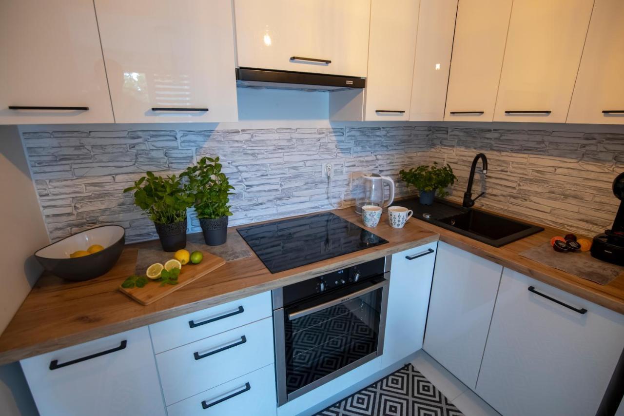 Apartament Laurowa Apartment Tyczyn Exterior foto